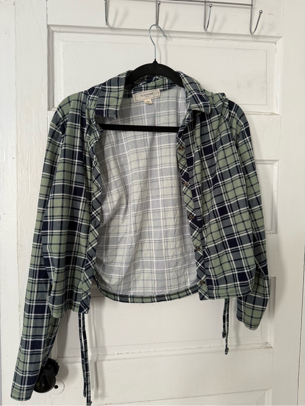 Women’s Green & Navy Plaid Button-Down Shirt Jacket